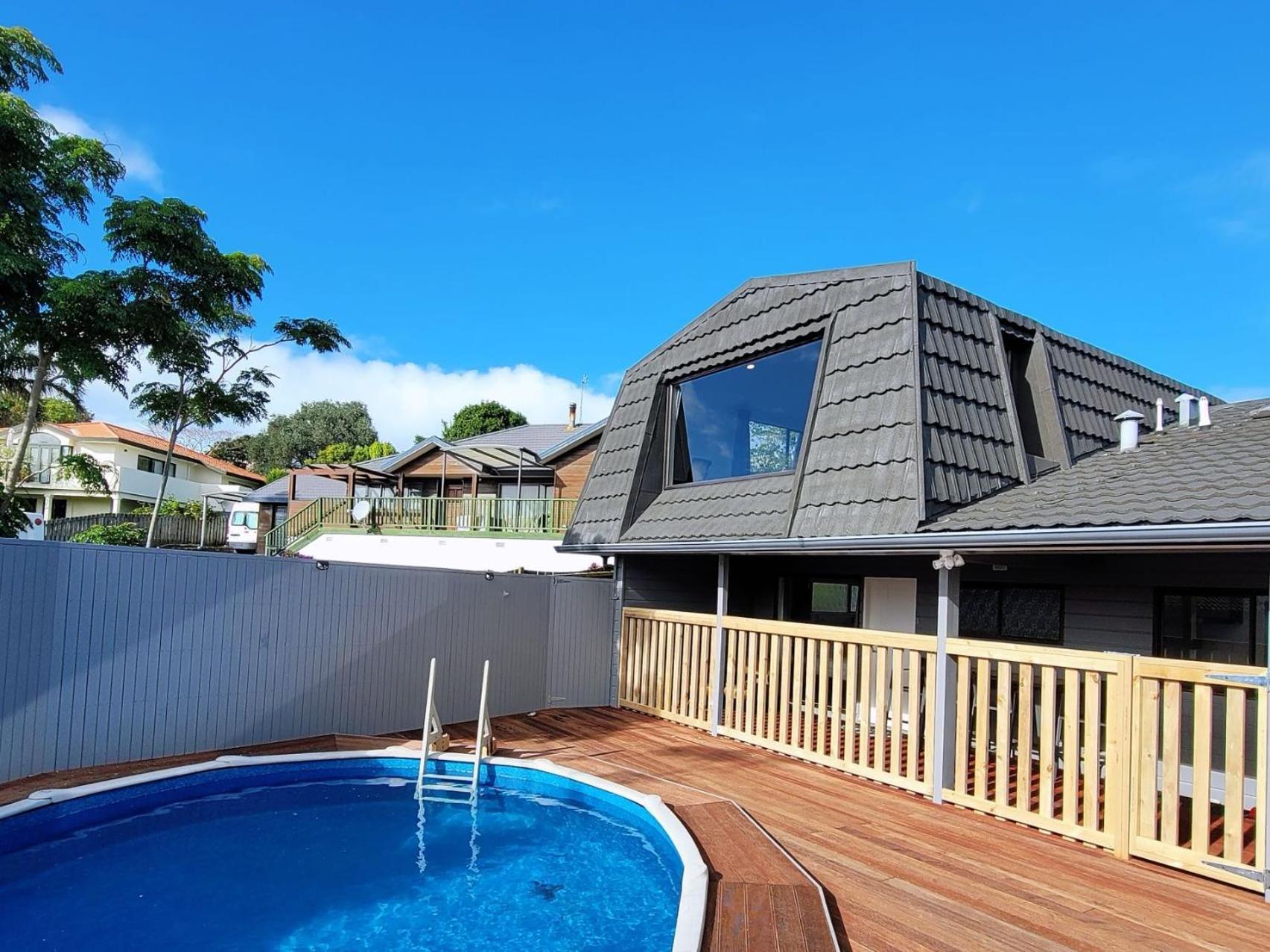 Luxury Bay Vacation Home 5 Ensuites & Pool Whangaparaoa Exterior photo